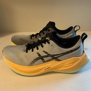 Asics Superblast Men’s 10.5